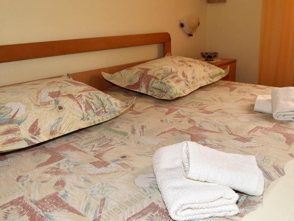 Apartment Manigo Supetar Eksteriør billede