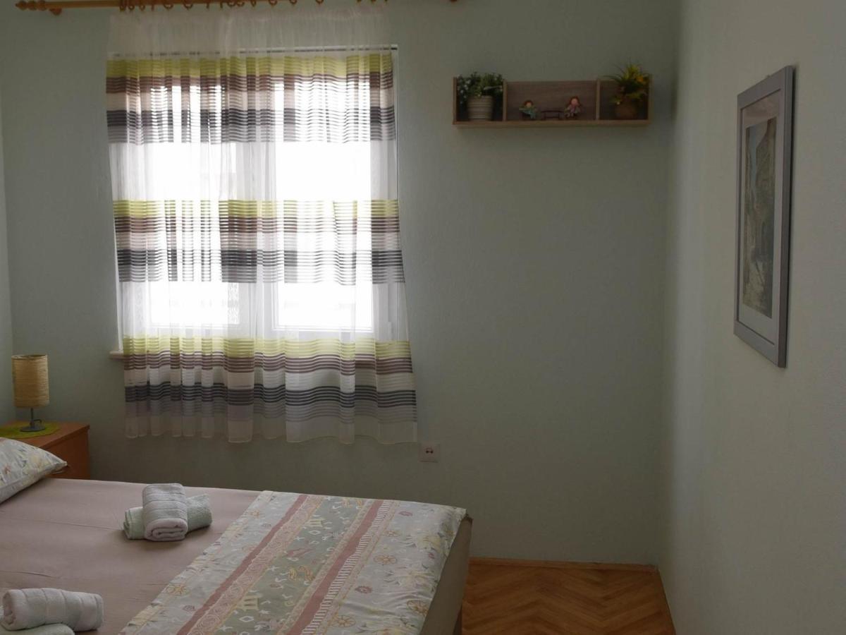 Apartment Manigo Supetar Eksteriør billede